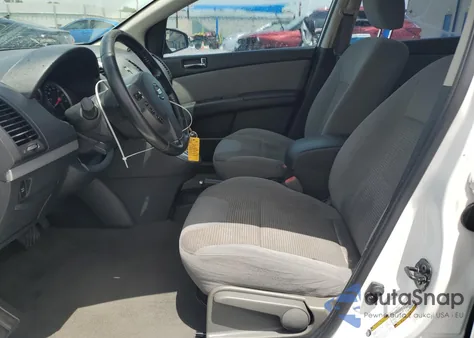 2011 Nissan Sentra 2.0 from USA, damaged, VIN 3N1AB6AP8BL700774